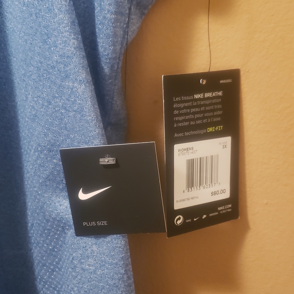 Plus-size nike dry fit top - Picture 2 of 3